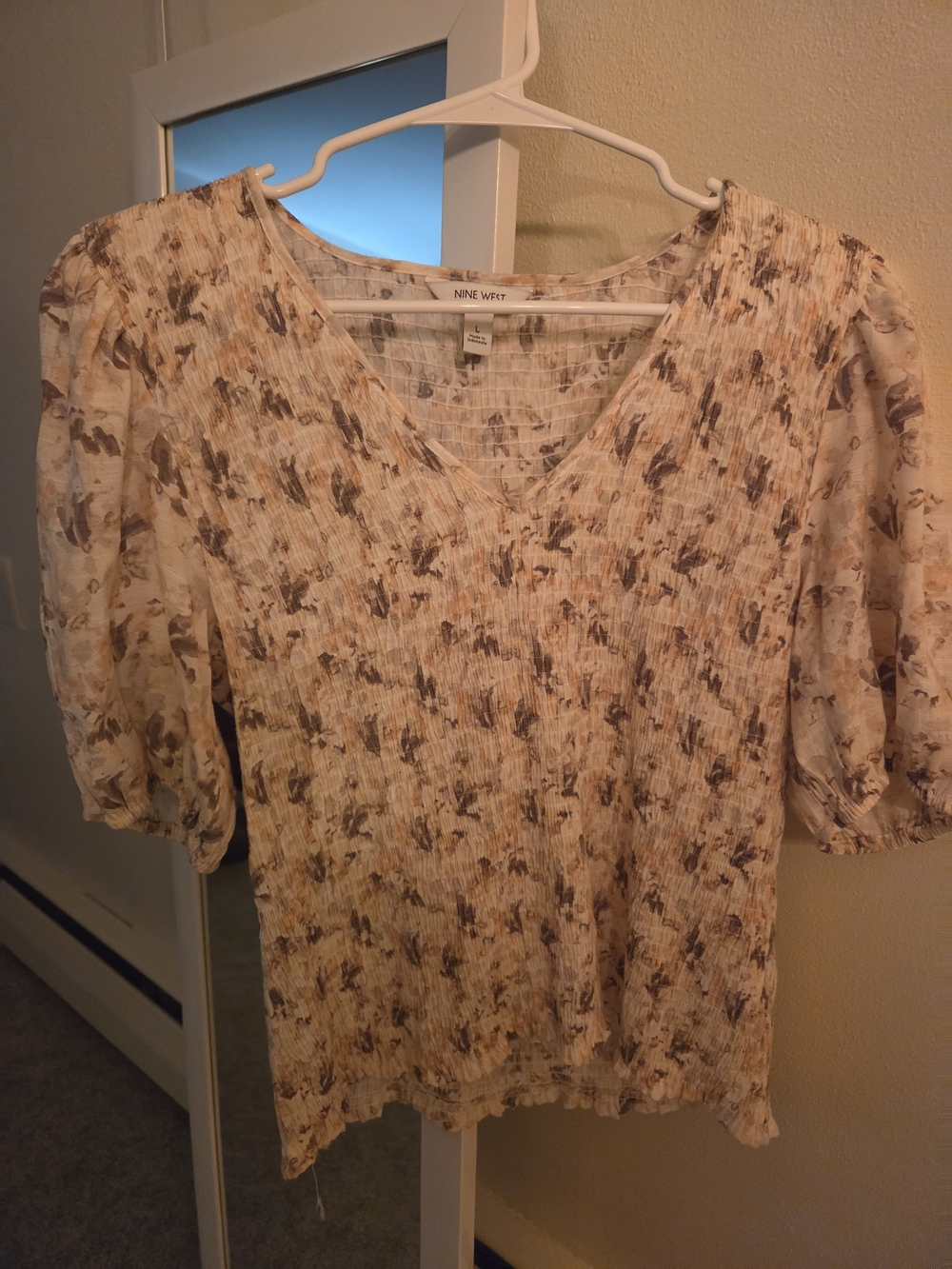 Nine West Cream and Brown Floral V-Neck Puff Sleeve Top